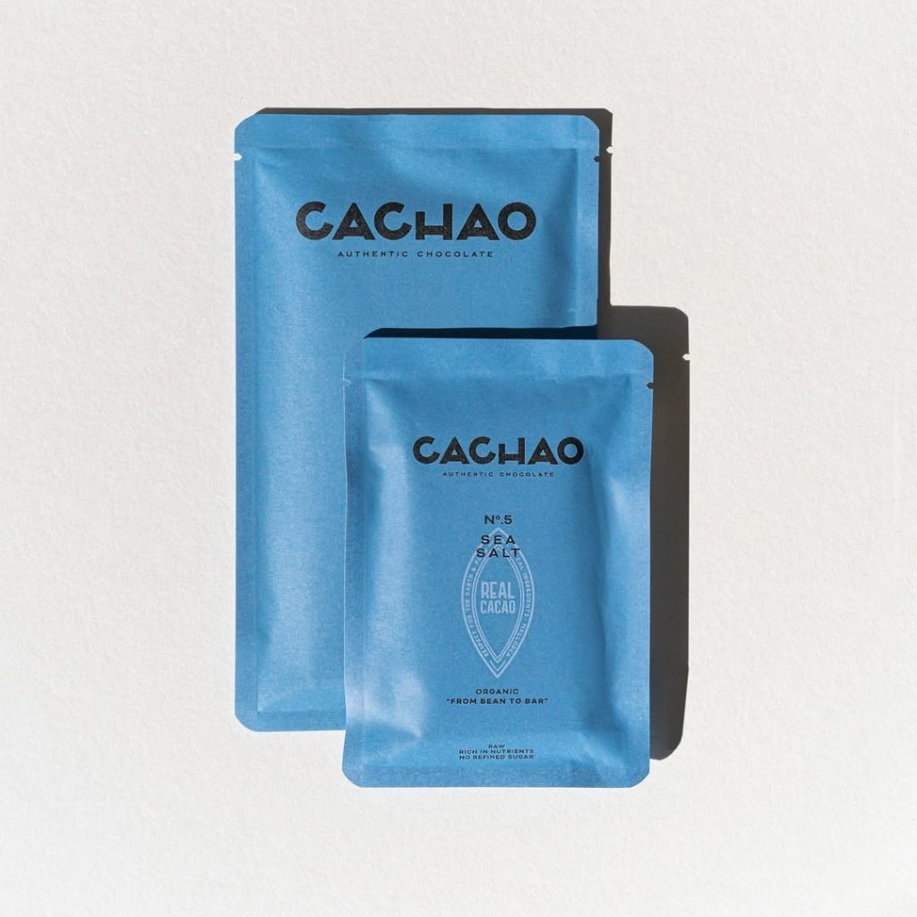 The @flordesaldestrenc meets pure chocolate and from this wonderful combination comes our Cachao